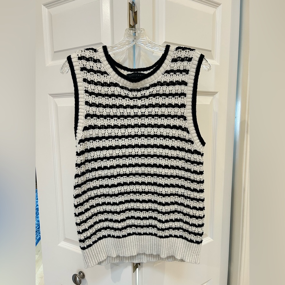 Sanctuary Black and White Knit Top